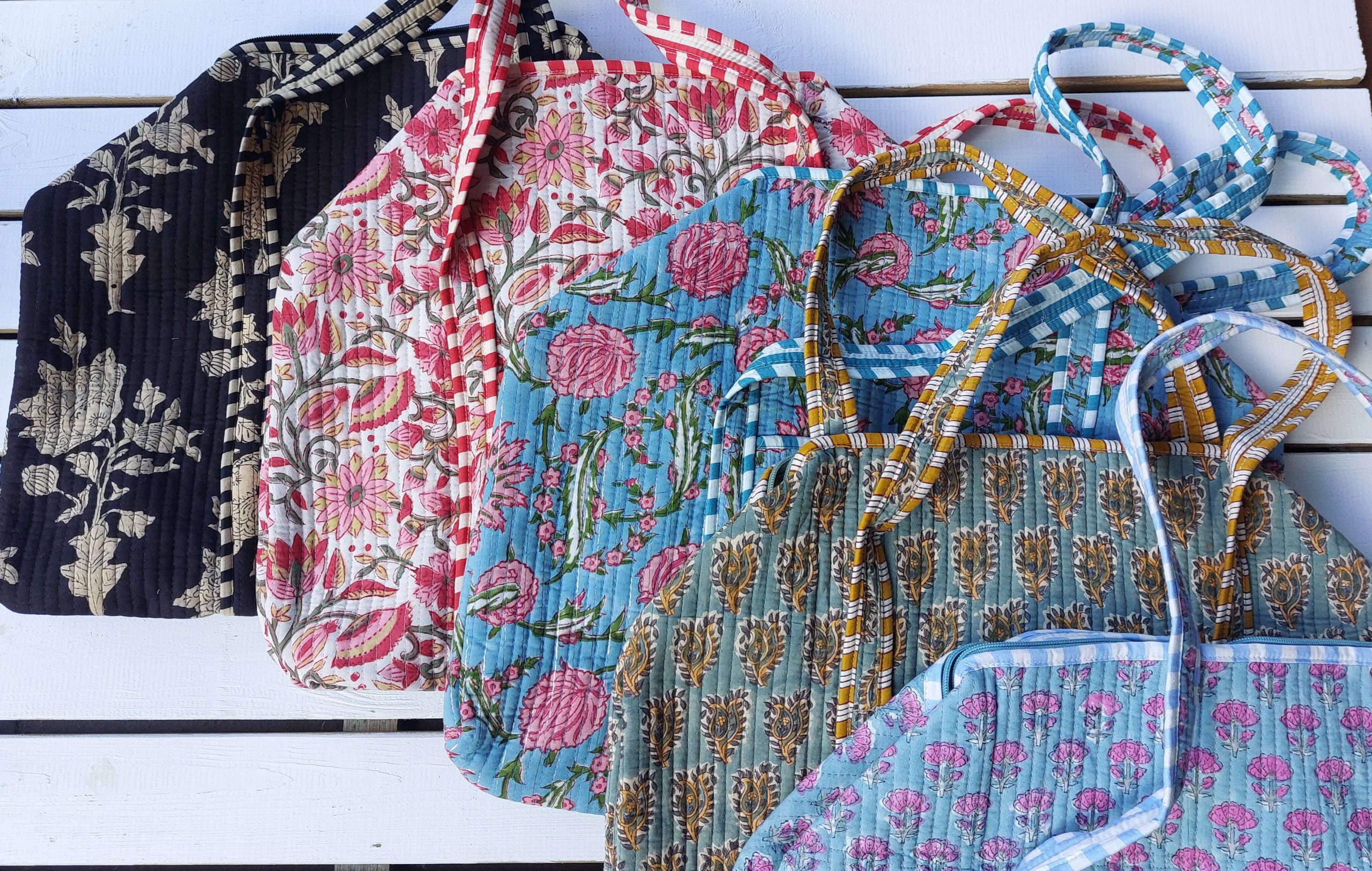 Bolsa de viaje. Colección Drops by mom 2026