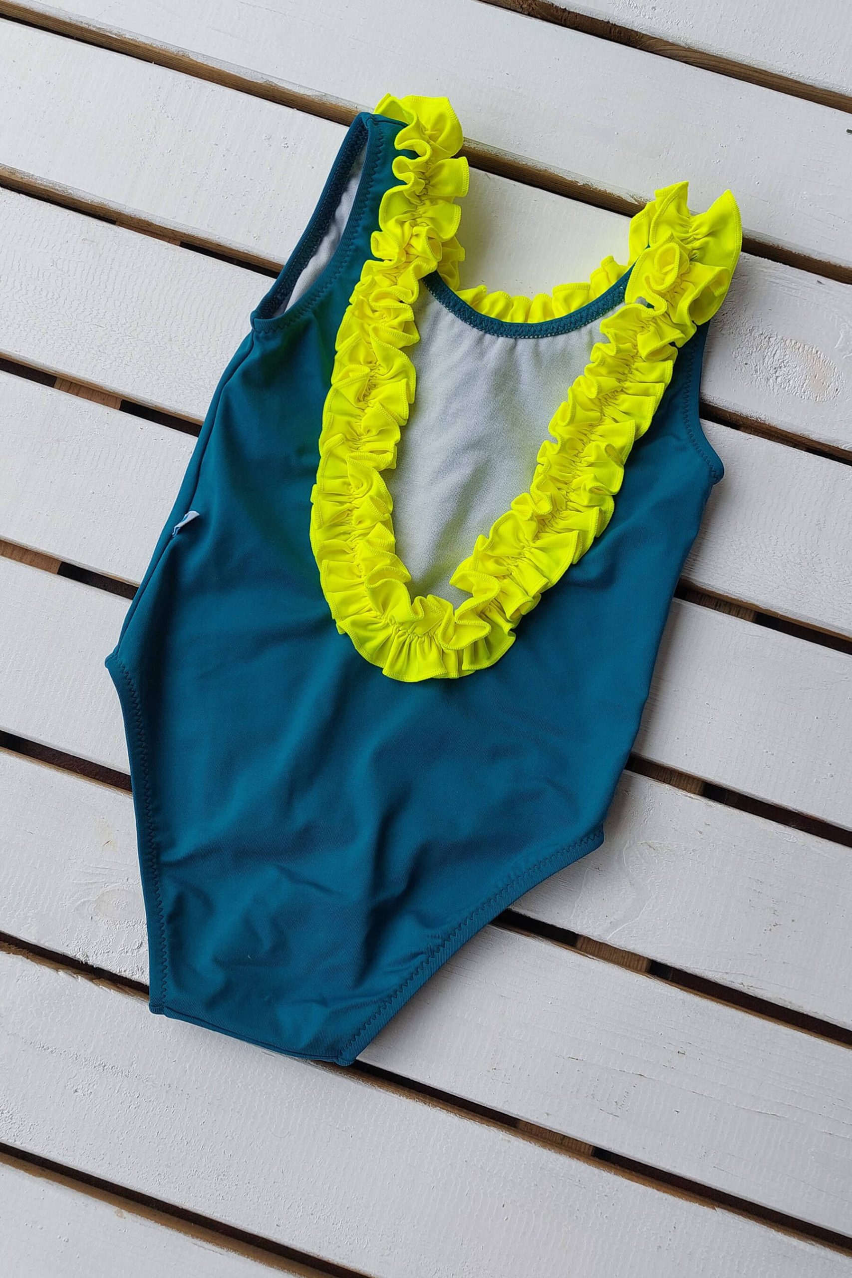 Cata bicolor. Colección Drops by mom 2026