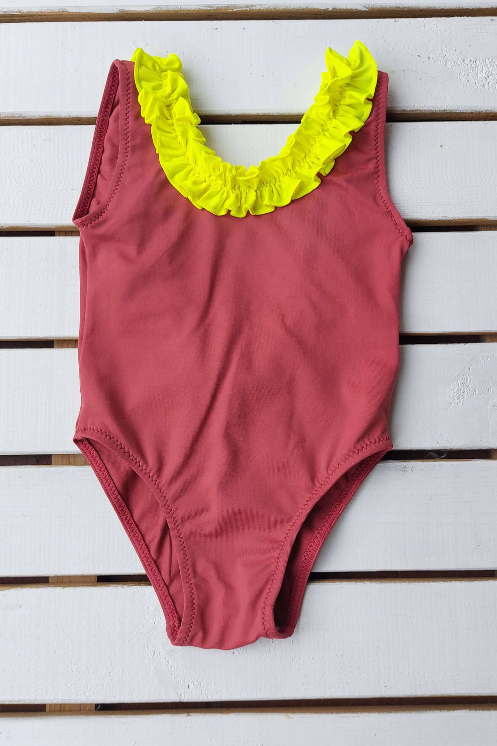 Cata bicolor. Colección Drops by mom 2026