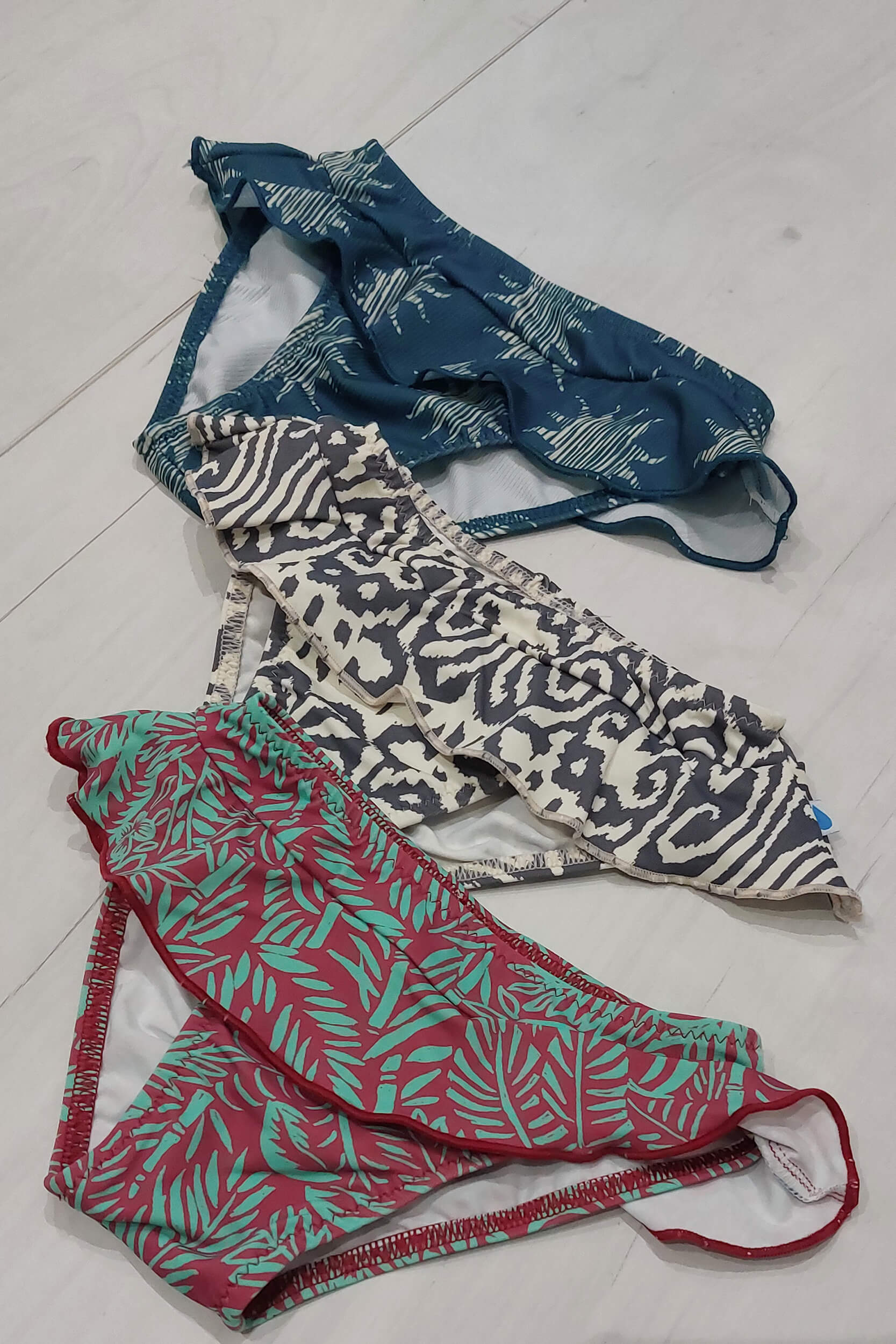 Braguita volante. Colección Drops by mom 2026