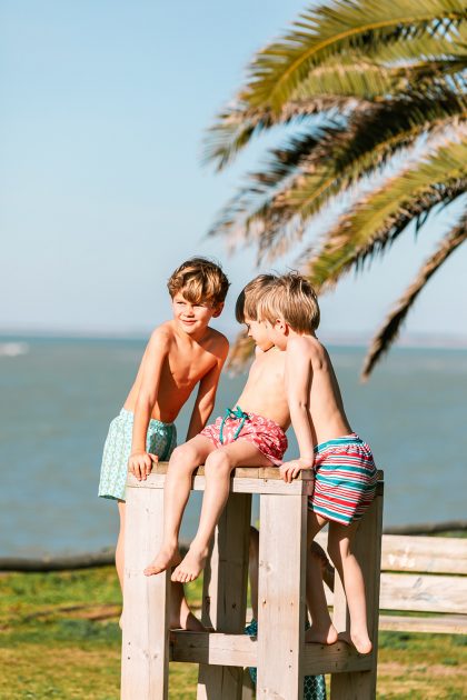 Modelo corto niño. Colección Drops by mom 2025