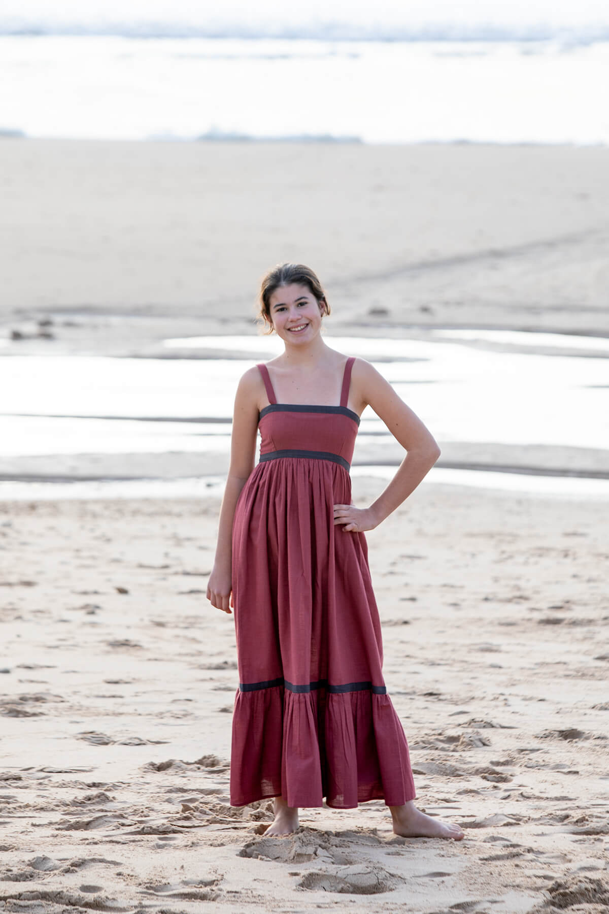 Vestido canesú teja/gris. Colección Drops by mom 2026