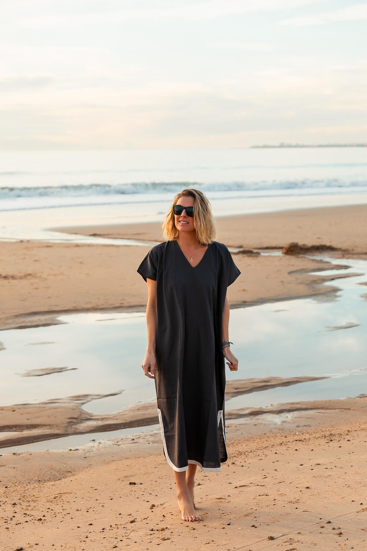 Kaftán gris vivo. Colección Drops by mom 2026